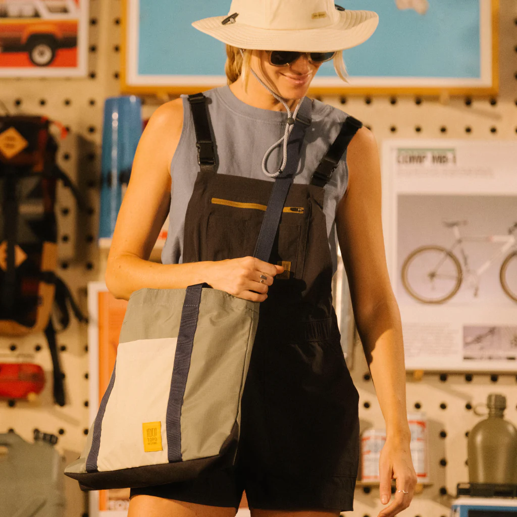 Mountain Essential Tote - Final Sale - Image 8